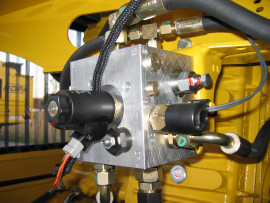 Řídící blok hydr. Spojka PVG NG 6 mit DBV s Filtrem, 4/2  cestný ventil,  270441